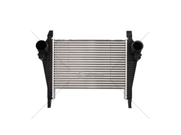 CHLODNICA POWIETRZA IVECO EUROCARGO