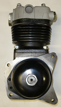 Kompresor Tatra 4131 olejem chlazený